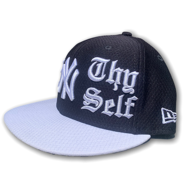 DeNY Thy Self Fitted Cap NYY ST